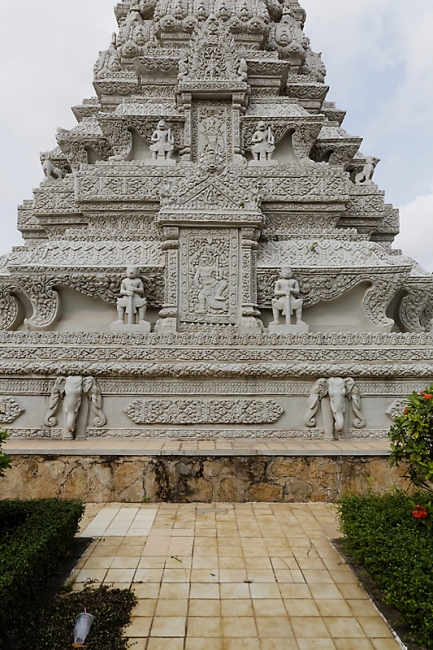 Phnom Penh-Pagode d'argent-020